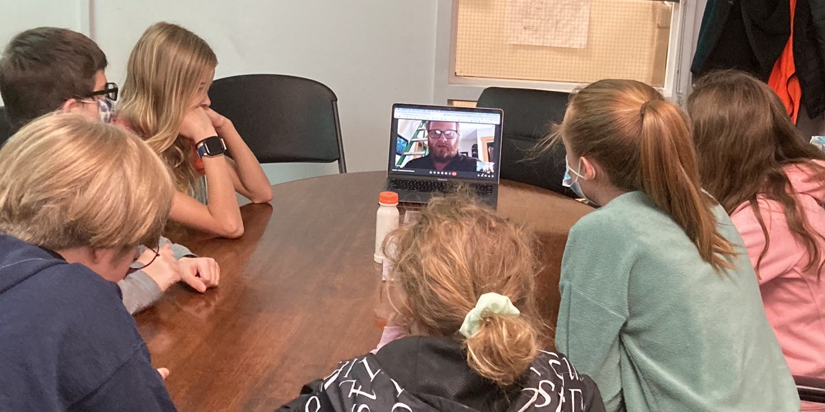 SMSRaidersVT's tweet photo. Student voice is being heard at Stowe Middle School. Students working local print media to share their amazing day one experience with our artists in residency. Our artists sharing what they learned from our students yesterday. #smsvt #lsuuvt https://t.co/1L9Vskfby8