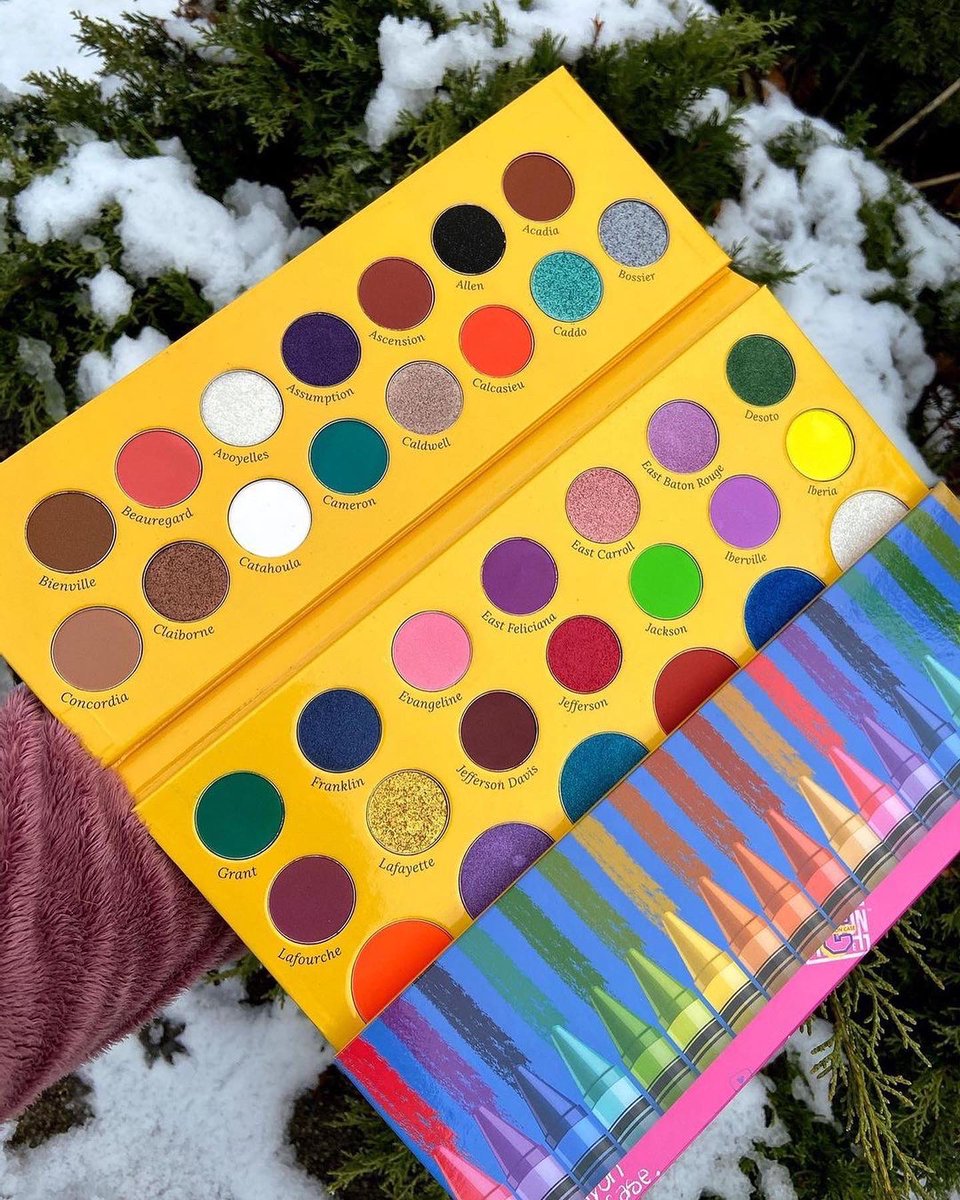 thecrayoncase's tweet photo. Do you have our Big 64 Box of Crayons? The ultimate palette for EVERYTHING! 💛 https://t.co/VbyPJTYXZJ https://t.co/RJFYXFqm5T