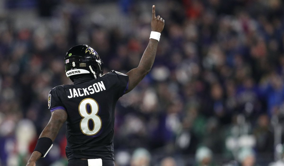 NFLonCBS's tweet photo. Most games with 5+ Pass TD and 0 INT over last 3 seasons

Lamar Jackson            3
Tom Brady                    2
Patrick Mahomes        2
Russell Wilson             2 https://t.co/XWk0ngrlX9