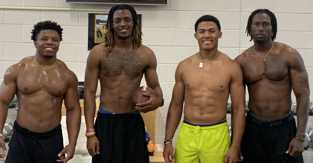 High School, College or NFL. The grind never stops!!! @TorreyBoy1 <a href="/pringle_ldp/">Pringle 82</a> <a href="/_got11reasons/">SayCB 🤏🏾</a> <a href="/_macvii/">Macavelli </a> <a href="/AlcornFootball/">Alcorn State Univ.</a> <a href="/UNTFootball/">#MeanGreenPride</a> <a href="/GreenbaypackNFL/">GreenbaypackersNFL</a> <a href="/nyjets/">New York Jets</a> @BillsNFLGM <a href="/Coastfootball/">Coast Football™</a>