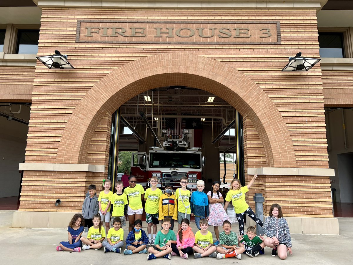 dragonfirsties's tweet photo. Thanks for having us this morning and keeping us safe everyday @SouthlakeDPS!! @WGESdragons https://t.co/tcNMjInDSn