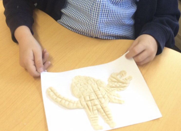 WHSyearr's tweet photo. The children have absolutely loved making their own salt dough and then using tools to manipulate it into dinosaur fossils! 🦖🦕 https://t.co/hxVAkMX6yZ