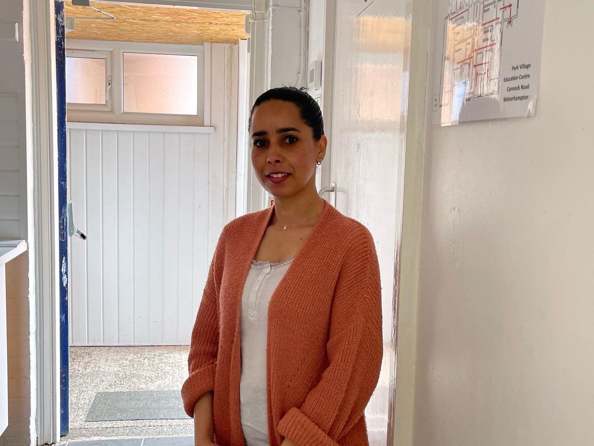 secretangelsuk's tweet photo. Week 5 Food Bank – Are you struggling to afford food? This morning 8 families were signed up to receive Food Packs which will feed 16 people (adults & children). At the Foodbank today, the top 3 reasons for foodbank referrals were: benefit delays, low income & medical needs. https://t.co/oGv874A9am