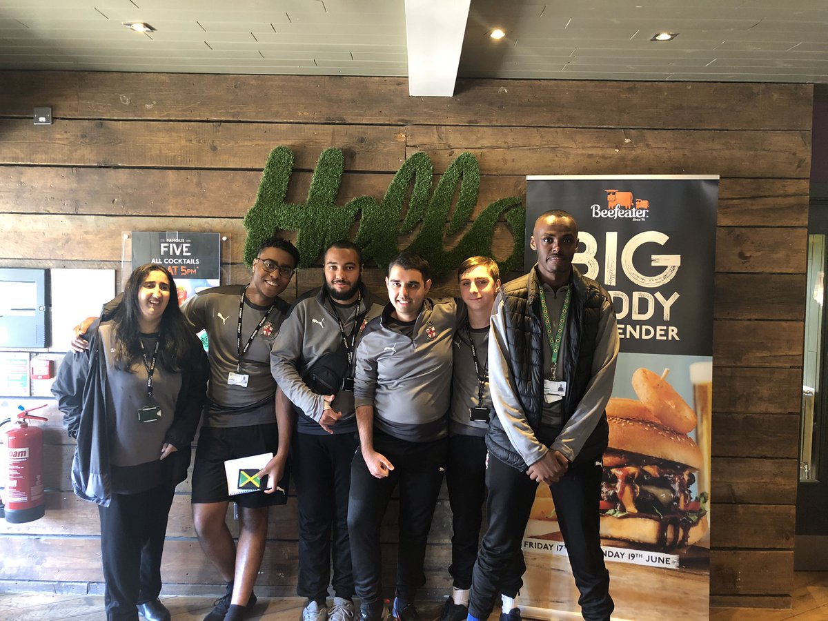 HbvcTeam's tweet photo. The @HBVCollege Sports And Education Class Enjoying Their Lunch Today At @beefeatergrill It Was Great  😁 https://t.co/OTGmqXqt3n
