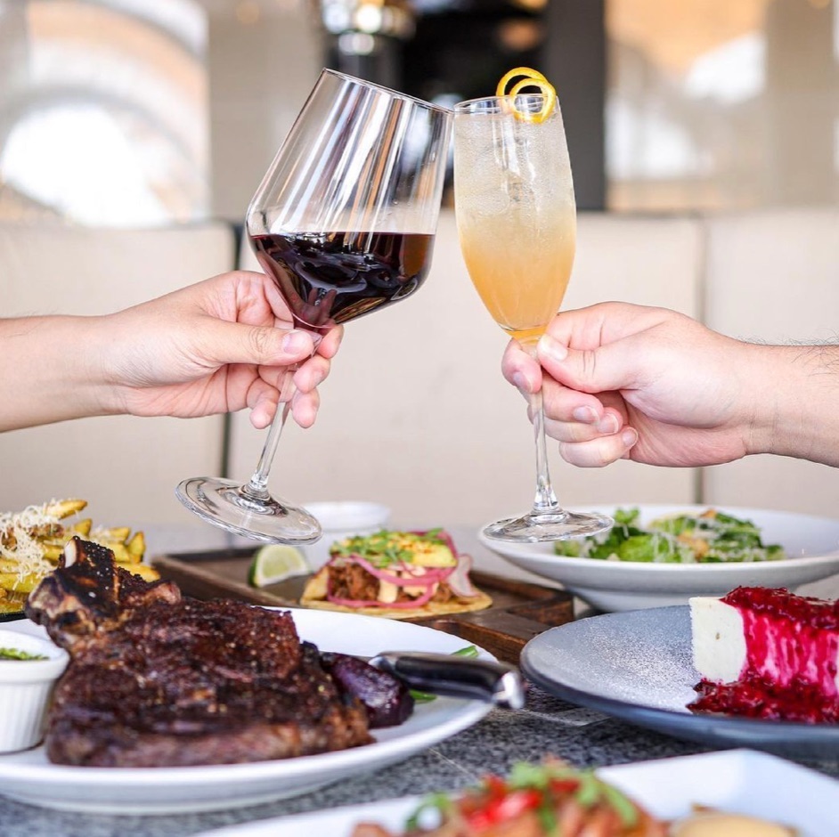 If you want to learn the real definition of a "ritzy steakhouse", come to Chop.

📸: @foodiemugs