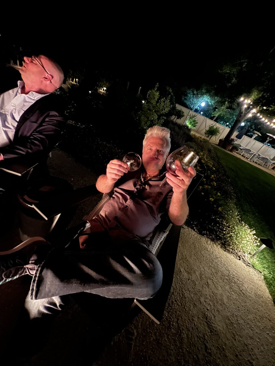 jgalvan11's tweet image. It’s always great spending time with current and potential partners. Thanks for the invite Derek! #DMSC2022 #mScanAPI #digitalmarketing #payments #APAAS #DMSC22