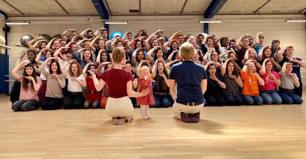 chorale_uNancy's tweet photo. J-10 🤩 avant notre retour dans la belle salle Poirel de Nancy
Nous sommes tellement impatients de vous embarquer dans notre nouveau spectacle 🌈Le Temps du Rêve...Si vous n'avez pas encore votre place, nous vous invitons à passer par la billetterie de Poirel en ligne⏰ https://t.co/YggjMkKi35