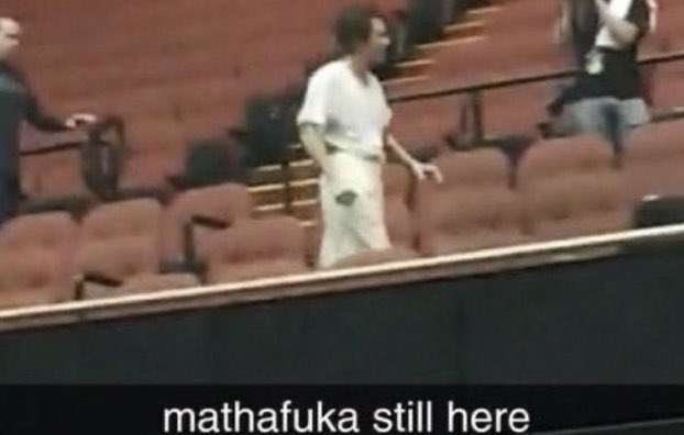 fourlokolou's tweet photo. msg workers after night 14 https://t.co/lViknC34GE