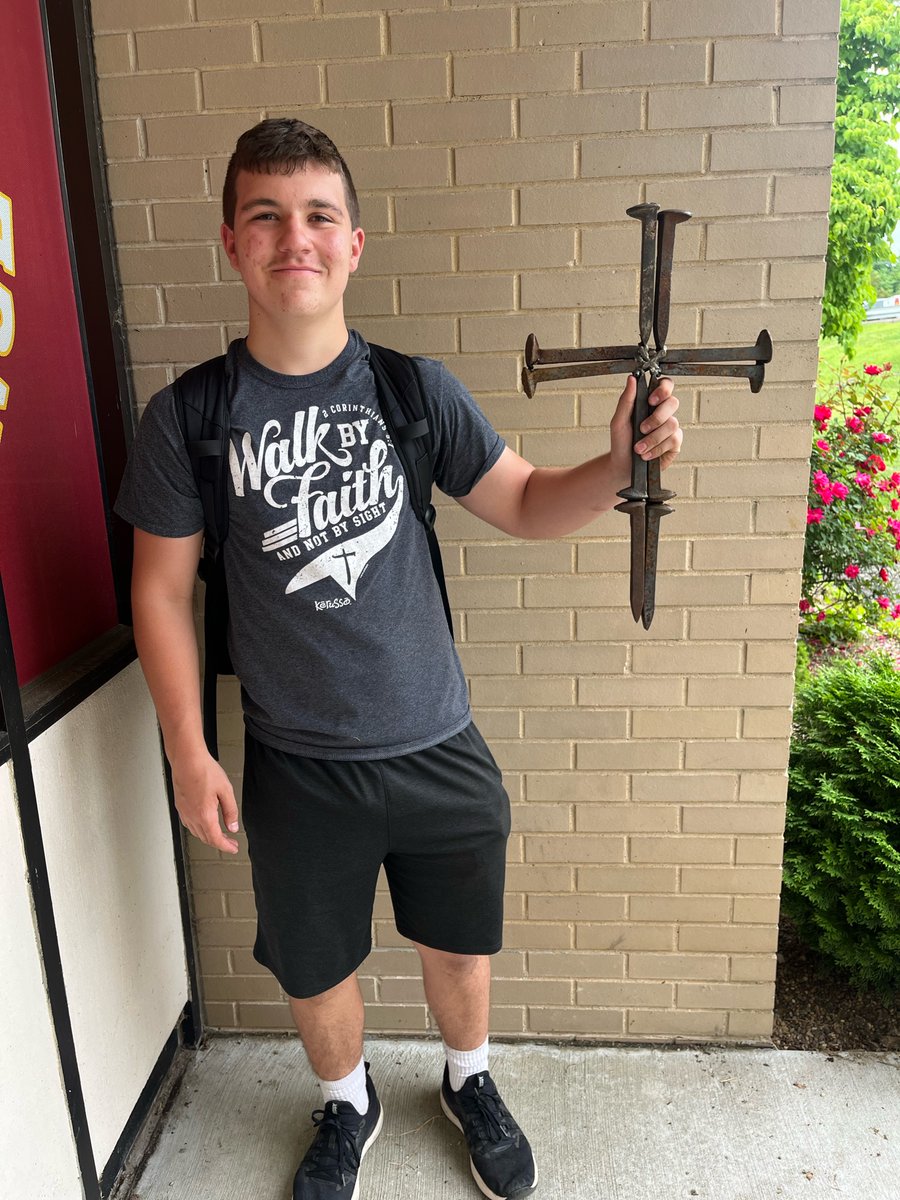 AtcRussell's tweet image. RATC News:  Trey Profitt created a beautiful cross from railroad spikes in Welding 7th period!  Great job! His Welding skills are multiplying!!!  Way to go, Trey &amp;amp; Mr Woolum! @Russell_Updates @CTEWorks