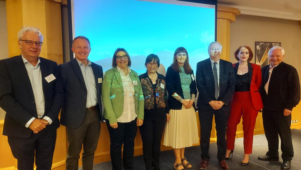 Martin Curley (@martingcurley1) on Twitter photo Really pleased to contribute to the ECME event in Belfast today and collaborate with great NI leaders such as <a href="/danwest/">danwest</a> <a href="/JimMcLaughlin/">Jim McLaughlin</a> <a href="/Roisinmolloy3/">Roisin molloy</a> @naomhs <a href="/BrianOConECHA/">Brian O' Connor</a> @HSE_DA <a href="/CcoHse/">Dr Colm Henry, CCO HSE Ireland</a> There is much we can do together! Really pleased to contribute to the ECME event in Belfast today and collaborate with great NI leaders such as <a href="/danwest/">danwest</a> <a href="/JimMcLaughlin/">Jim McLaughlin</a> <a href="/Roisinmolloy3/">Roisin molloy</a> @naomhs <a href="/BrianOConECHA/">Brian O' Connor</a> @HSE_DA <a href="/CcoHse/">Dr Colm Henry, CCO HSE Ireland</a> There is much we can do together!