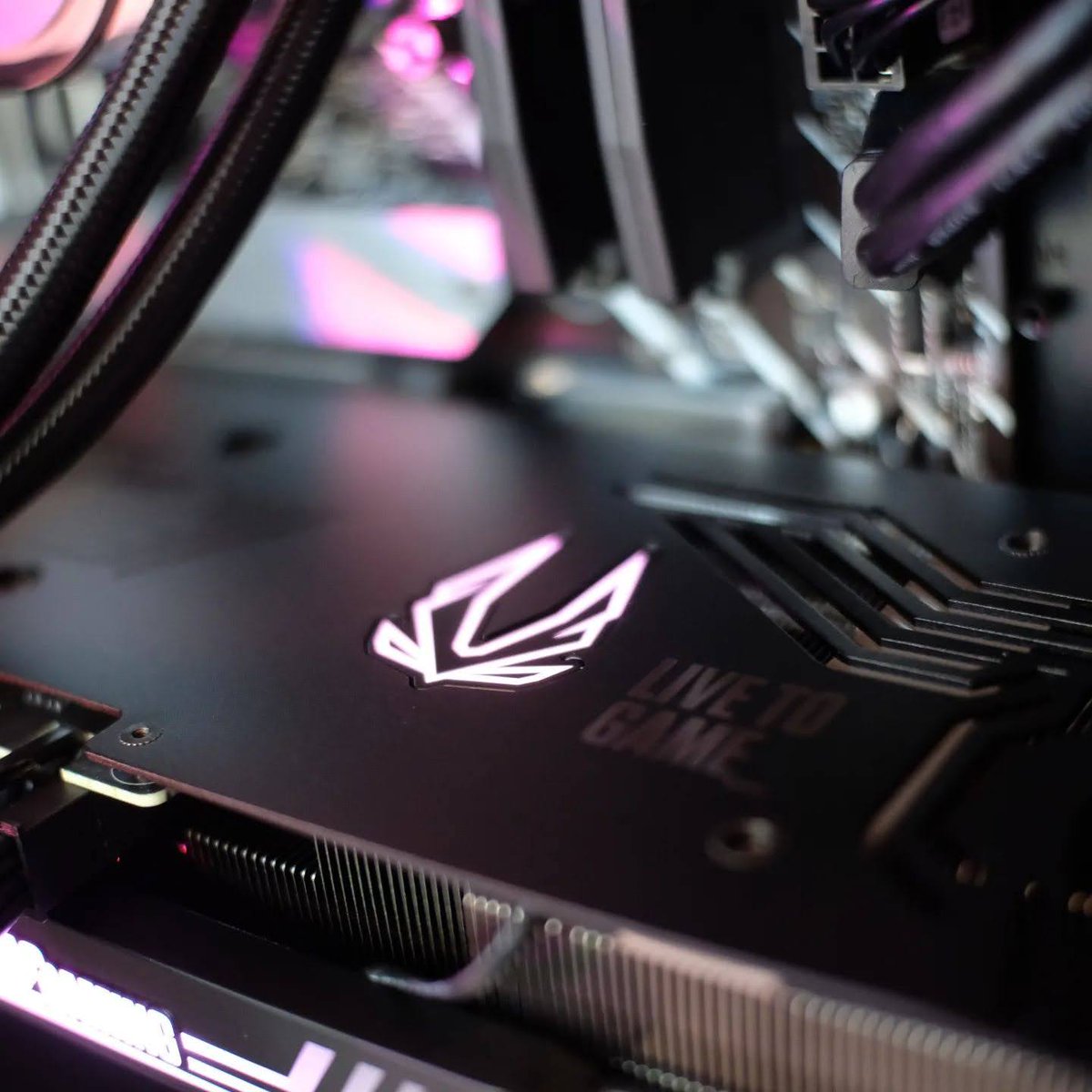 ZOTACRussia's tweet photo. Розовый красавец! 🌸

#ZOTAC #ZOTACGAMING #Tech #PcHardware #PcComponents #PcBuild #GamingPC #RGB #Pink #CherryBlossom #Sakura https://t.co/ZrdXjLhSfM