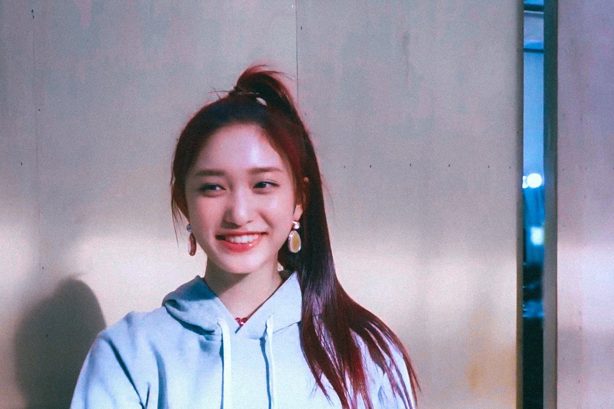 yusmileism's tweet photo. 🐯
#아이브 #IVE #이서 #LEESEO https://t.co/5k3zhpq1zq