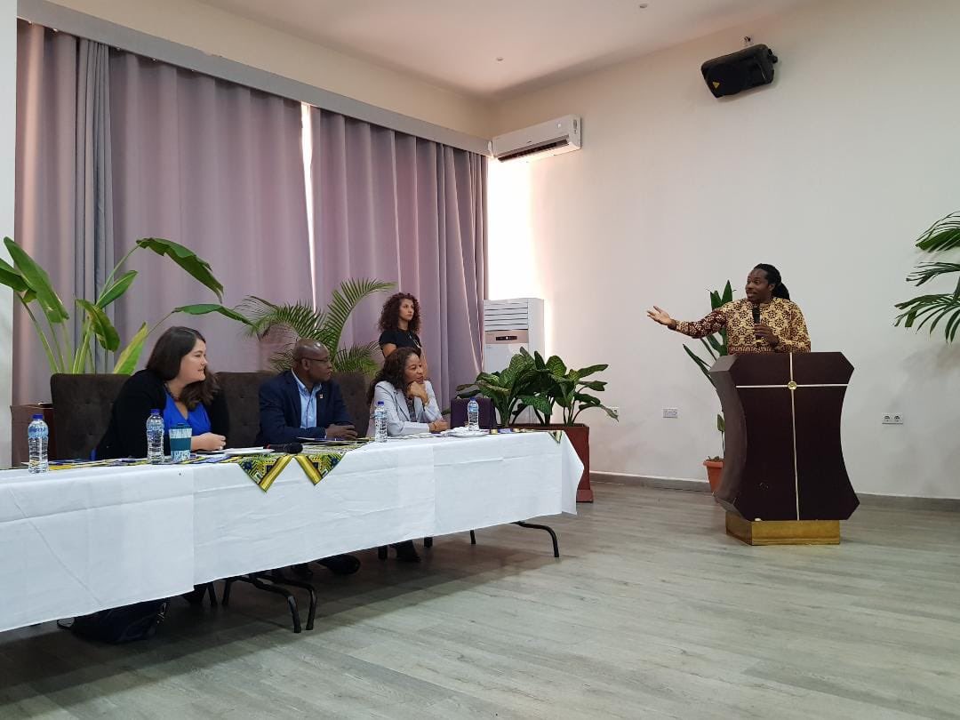 UKinSierraLeone's tweet photo. Today @MOBSSE_SL, partners and #girls shared lessons from the #UKAid #GEC EAGER programme which has empowered 27k+ out of school girls across 🇸🇱 using #safespaces. Great to hear govt commitment to apply these lessons, including to non-formal education within radical inclusion. https://t.co/LhiIig84uL