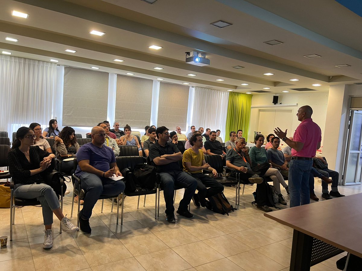 EnergyCenterBIU's tweet photo. Part of our entrepreneurship bootcamp, we got the chance to visit @BazanGroup facilities.
We learned about the processes to reduce the pollution in refineries and how the innovation division is being part of the change in the energy world. https://t.co/5FtYkXkssd