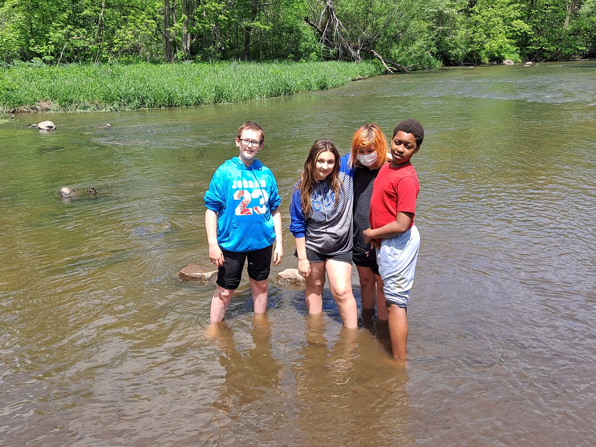 MadesJCenter's tweet photo. Great weather for a field trip! https://t.co/WFw2jFYHmu