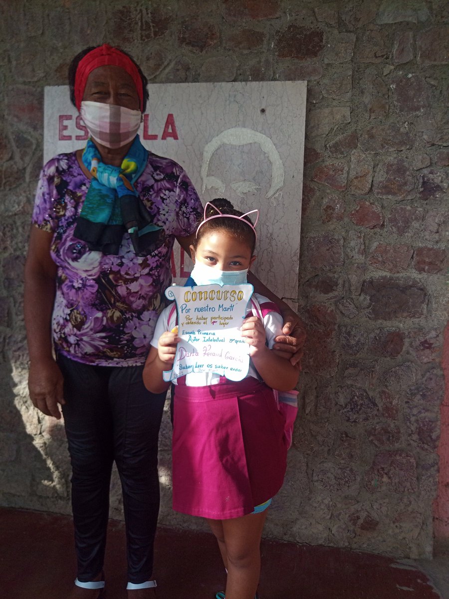 EpAutor's tweet photo. Los alumnos de nuestro centro expresan su amor en el concurso "Por nuestro Martí"
#VamosPorMas 
#mined https://t.co/xxbH6gToOb