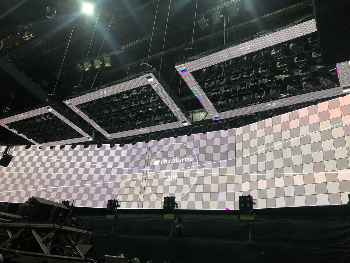 ClayPakyNews's tweet image. 96 x #BeyeK20 and 22 x #SharpyPlus fixtures lit up two days of electronic music at Luna Park Stadium in Buenos Aires, Argentina 🇦🇷 on 29-30 April 2022.
LD and LP: Tomas Villanueva
Lighting supplied by PRG Argentina and Buenos Aires Live Show
#Claypaky #IgniteYourShow