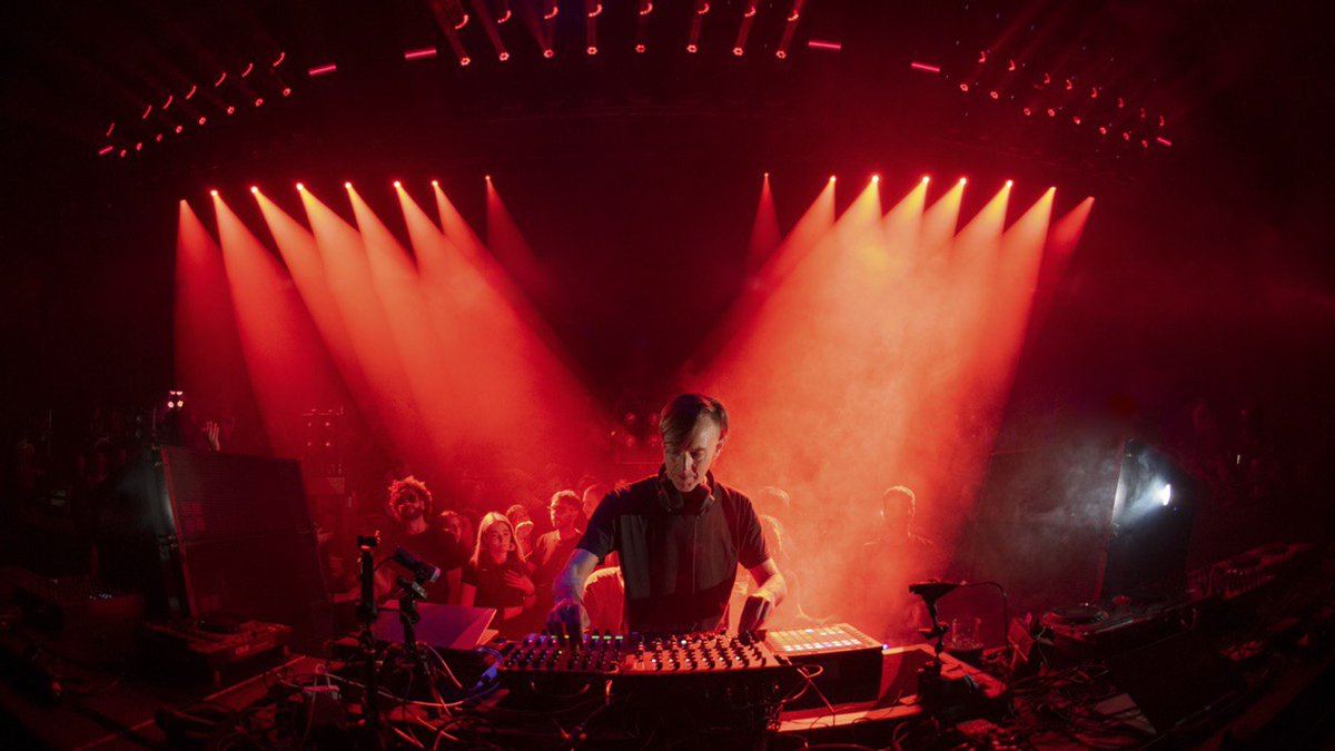 ClayPakyNews's tweet image. 96 x #BeyeK20 and 22 x #SharpyPlus fixtures lit up two days of electronic music at Luna Park Stadium in Buenos Aires, Argentina 🇦🇷 on 29-30 April 2022.
LD and LP: Tomas Villanueva
Lighting supplied by PRG Argentina and Buenos Aires Live Show
#Claypaky #IgniteYourShow