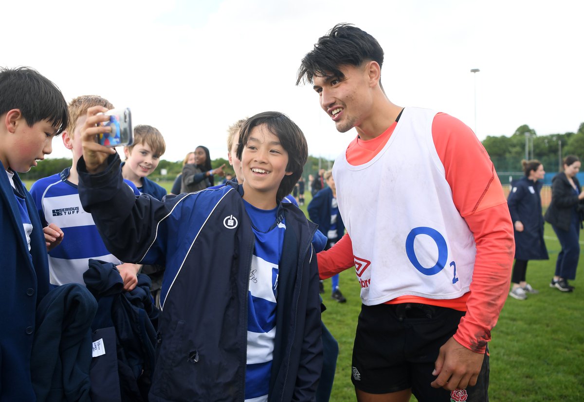 KHSSportsGround's tweet photo. 🏉🌹 We were delighted to have @englandrugby Senior Men’s Squad training at the grounds for the last two days as part of their training camp ahead of next month’s game against the Barbarians and their tour to Australia in July. https://t.co/28fUVDXLgM