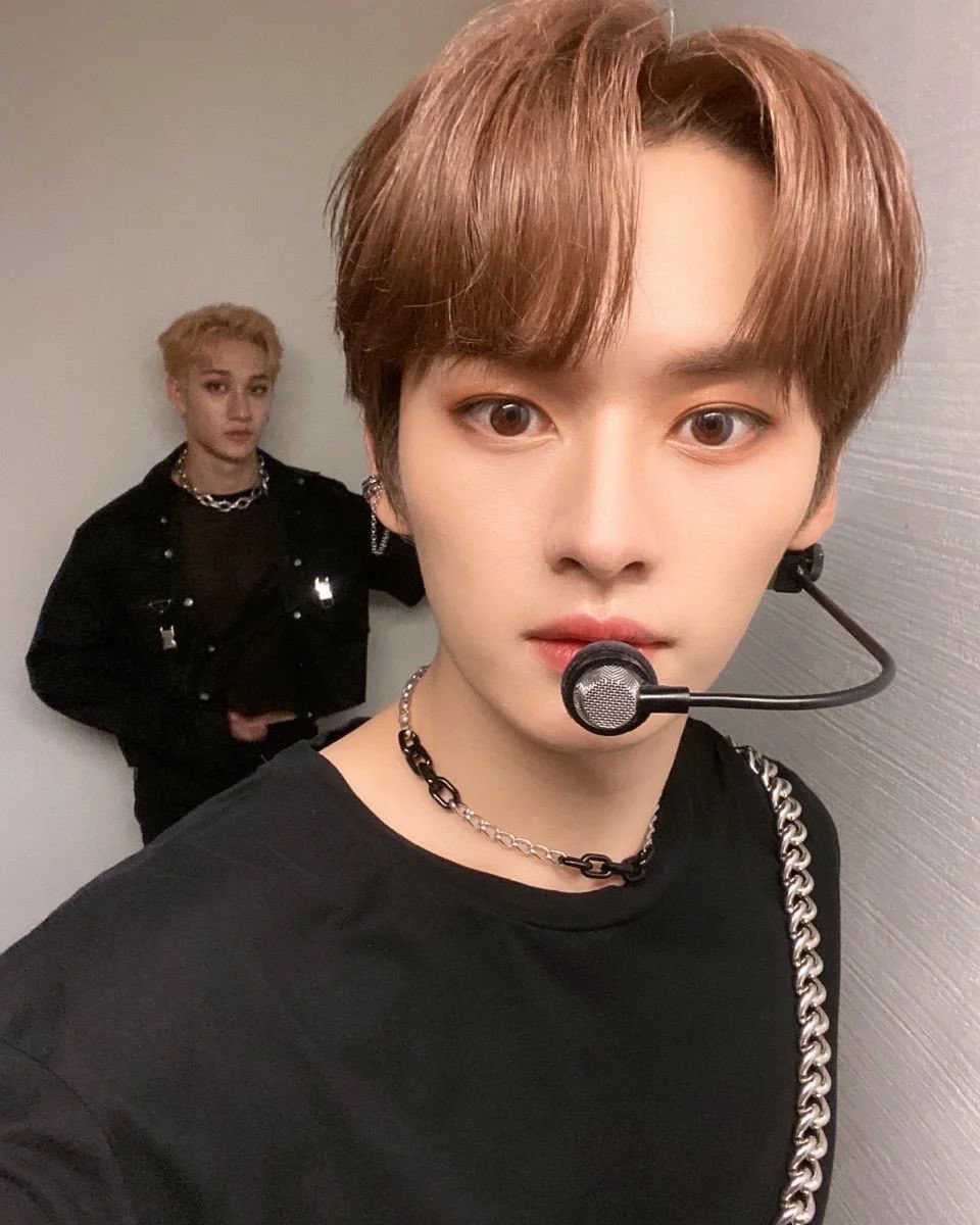 ccleeknower's tweet photo. lee knowers que amam as selcas dos minchan de coração!! 💗 https://t.co/PGKwWVF94C
