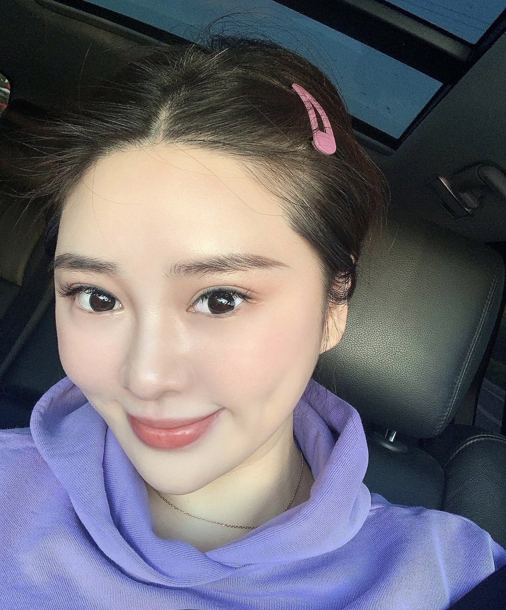 The best life is waking up with a calm smile every day.