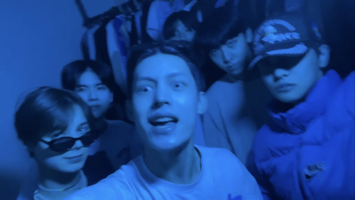 TraineeAWeverse's tweet photo. Trainee A - ‘Ain’t No Privacy’ MV

🔗 https://t.co/WdN5vx8cJ4

#TraineeAintNoPrivacy
#Give_Them_Privacy 
#TraineeA https://t.co/mz4tKBGve7