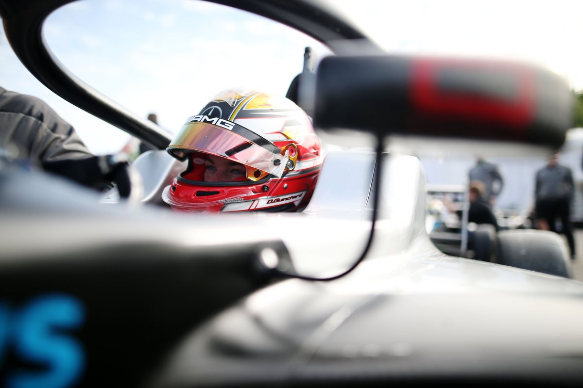 1⃣6⃣ today! 🎂🎉 Happy Birthday to our Junior Driver <a href="/GuinchardDaniel/">Daniel Guinchard</a>. 💪