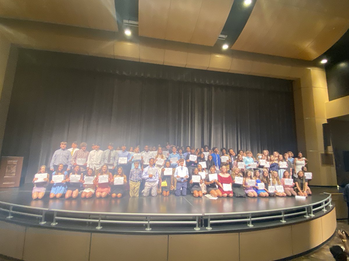Mrs_C_MSA's tweet photo. Gonna miss these kids!!! Happy crossover day 8th graders! So proud of how far you’ve all come. #becauseweareWEST @msa_w https://t.co/CWngAn0Uav