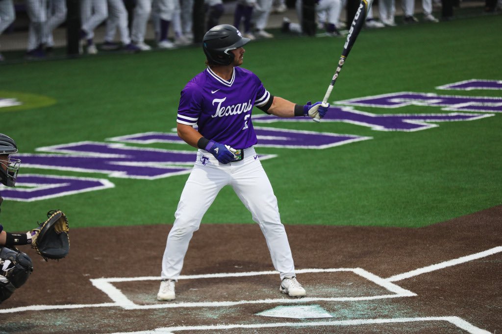 ReedHamilton_'s tweet photo. God blessed me beyond belief by allowing me to live out my dream of playing college baseball. Over the last 20 years, this game has shown me many highs and lows, and I loved every second of it. I am forever grateful for the memories and relationships baseball has given me.❤️ https://t.co/wmfIOi53hD