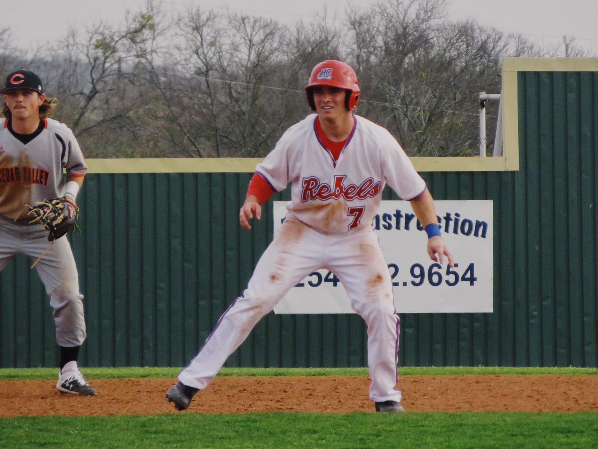 ReedHamilton_'s tweet photo. God blessed me beyond belief by allowing me to live out my dream of playing college baseball. Over the last 20 years, this game has shown me many highs and lows, and I loved every second of it. I am forever grateful for the memories and relationships baseball has given me.❤️ https://t.co/wmfIOi53hD