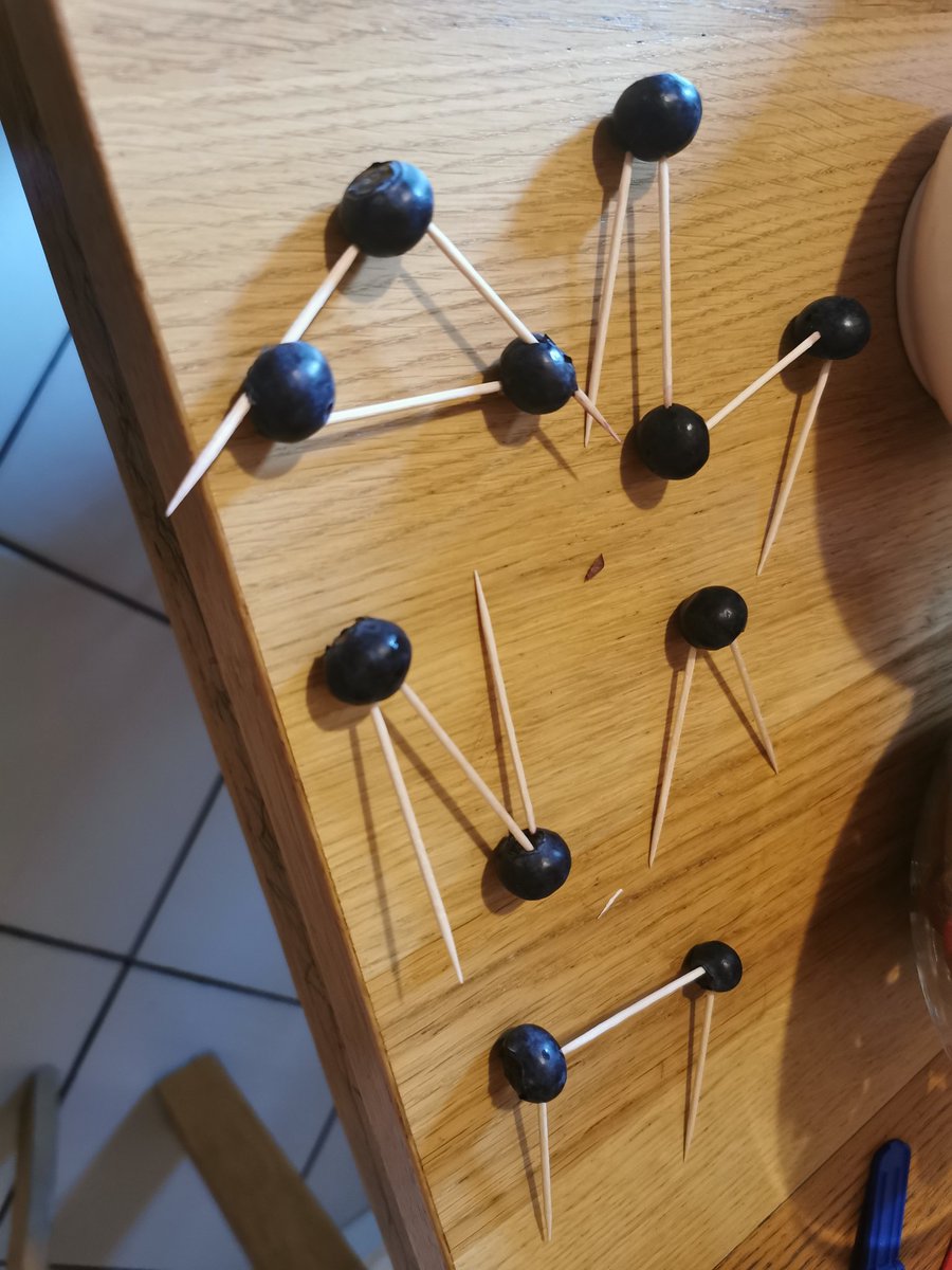 cosmodrom's tweet image. честит празник на буквите! думите са сила. знайте ги и ги ползвайте разумно.