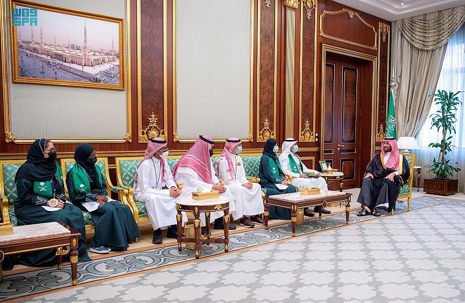 Fa_fx90's tweet photo. تشرفت اليوم بلقاء صاحب السمو الملكي الامير محمد بن سلمان بن عبدالعزيز آل سعود #ولي_العهد ,شاكرين دعمهم لشباب طموح لا يرضى الا بالقمة. #ولي_العهد_يستقبل_أبطال_ايسف https://t.co/ZA0EHWtYX9