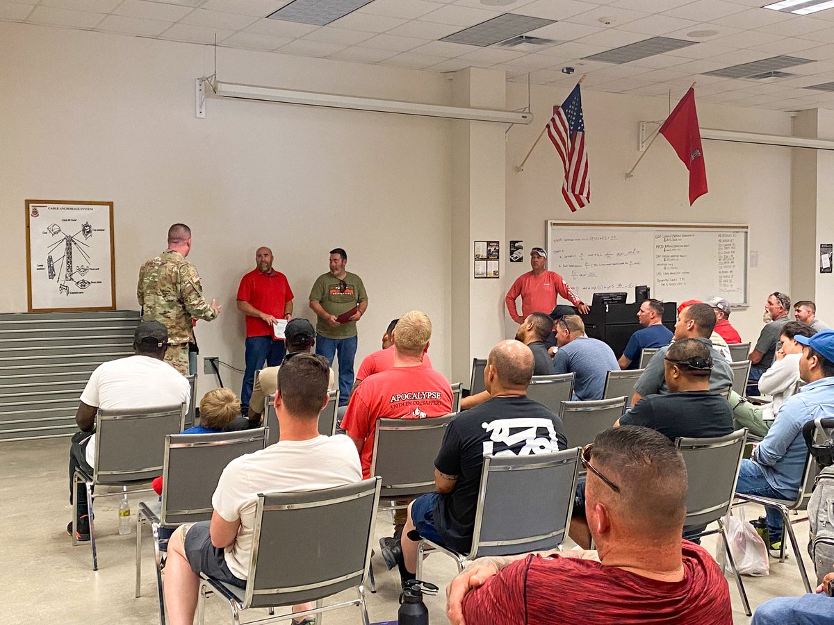 On 20 May, RCSM Brennan attended the CESD Organizational Day and recognized the USO Team, the ASAP Team, and others for exceptional service.
📷 Courtesy of SGT Macaela Perry 
#PeopleFirst 
#ServeWithUs 
#ArmyLeadership