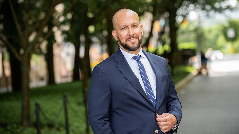 ColumbiaReli's tweet photo. We are SO thrilled to announce that Professor &amp; Chair of Religion @josefsorett has been appointed Dean of Columbia College @CC_Columbia and Vice President of Undergraduate Education! Read the whole announcement here. Congratulations, Dean Sorett!

https://t.co/XQSdmtTwfN https://t.co/DkpwpOEFJU