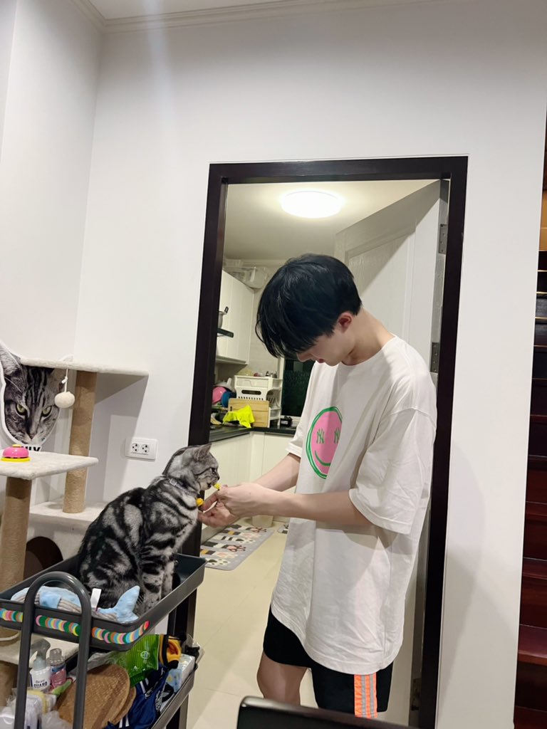 MonkiiPP's tweet photo. นุจู รักกัน 😁😄 https://t.co/Nn5jvmwV6n