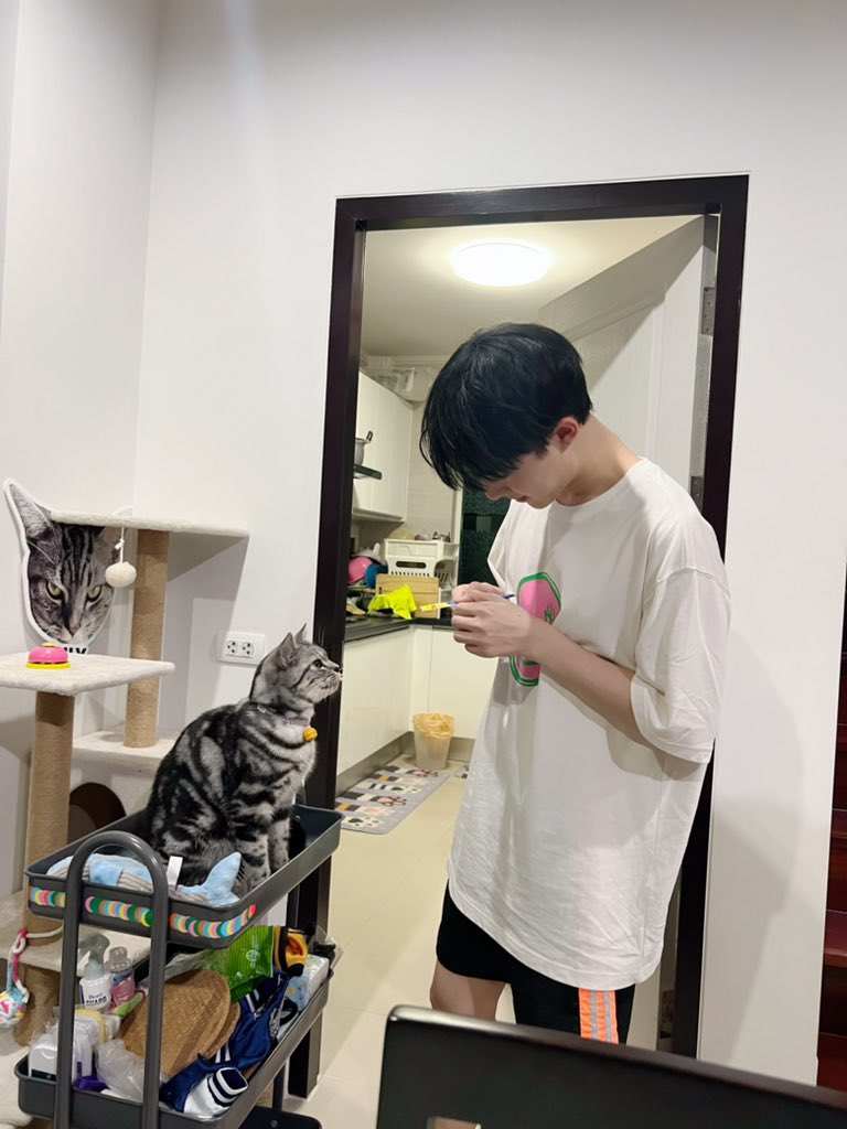 MonkiiPP's tweet photo. นุจู รักกัน 😁😄 https://t.co/Nn5jvmwV6n