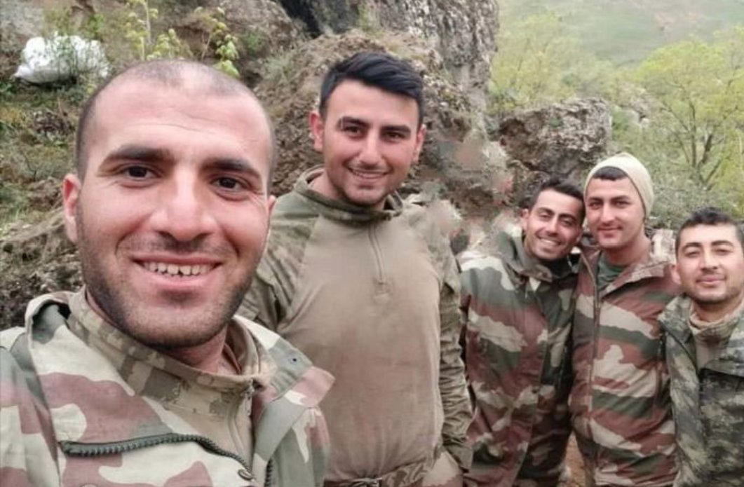 Vatan uğruna gençliklerini ve hayatlarını feda eden bu kahramanlara ve ailelerine hepimizin borcu var. Nurlar içinde yatsınlar.