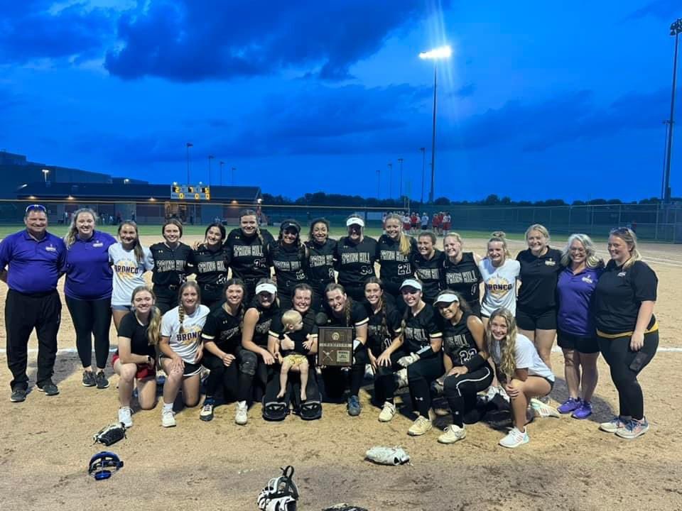 SHHS Softball tweet media