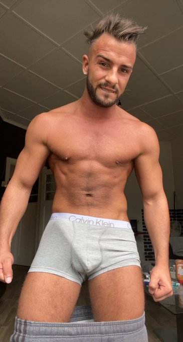 Et ben moi je trouve qu&rsquo;en un mois et demi j&rsquo;ai super bien repris de tous , poids,bronzage , contenue