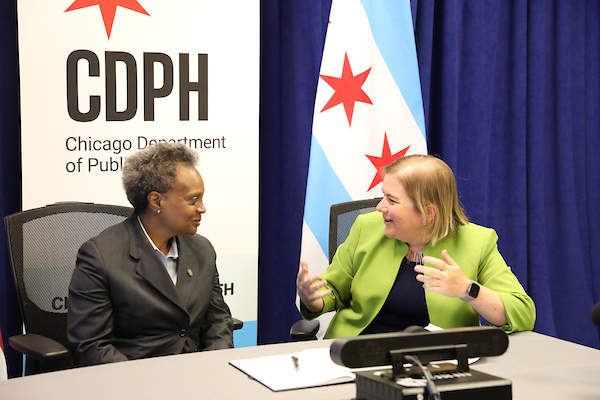 ChiPublicHealth's tweet photo. As part of our #MentalHealth Equity work, @Chicagosmayor invested $86M this fiscal year alone for mental health services (7X as much in 2019) including funds for 32 community-based centers.
We're now serving 50k+ people w/ our community partners (14X as many as 2019). #MLL3Year https://t.co/E9uGzQWhus