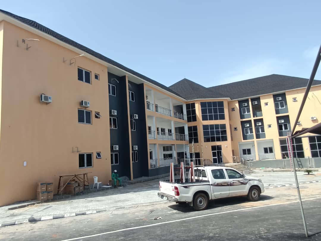 hon_mario's tweet photo. This is the newly renovated and expanded Kogi State Specialist Hospital, Lokoja.
#GYBEffect
#Hope23
#YahayaBello
@OfficialGYBKogi @DEJIBOSS10 @BudgITng @AdemolaAkadiri @iStandWithGYB @HOPE2023GYB https://t.co/v15hbtClYF https://t.co/qkgAIkOZDY