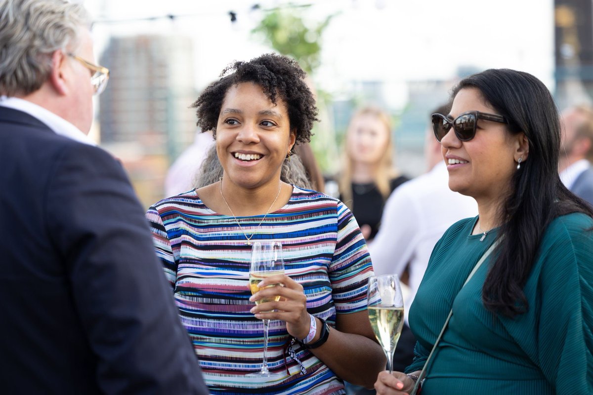 DesignArmstrong's tweet image. Thanks to everyone who joined us for our Merrimentous 21st Party @SabineRooftop 

We had a fabulous evening overlooking St Paul's with clients, suppliers &amp;amp; friends of Armstrong from the past 21 years. Cheers!

#lifeindesign21 #lifeindesign #celebration #SabineRooftopBar
