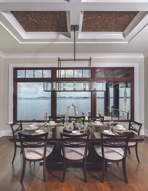 We love this coconut shell ceiling! 

@rileyinteriordesign

#tropical #islandliving #waterfront #luxuryhomes #interiordesign #diningroom #bespokehomes #customhomes #customhomebuilder #luxuryhomebuilder #sarasotahomebuilder #siestakeyhomes