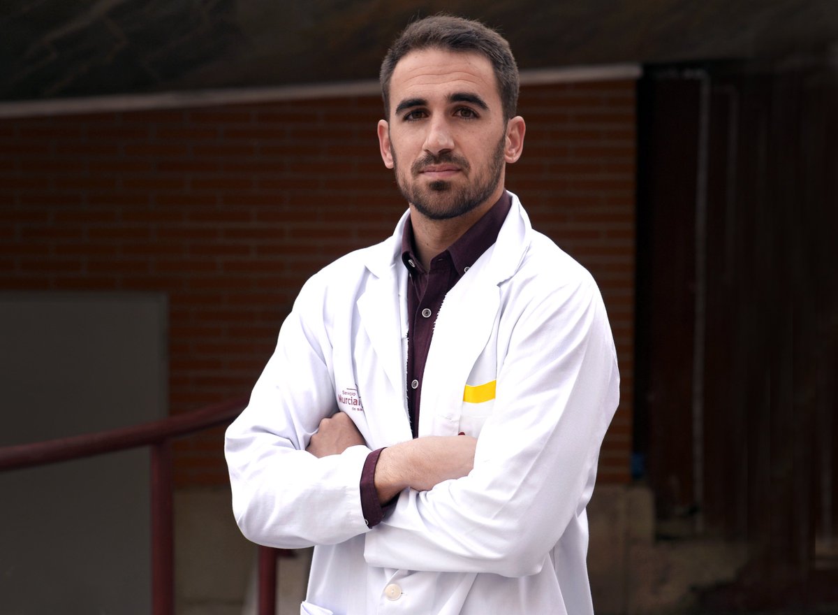 👨🏾‍⚕️Guillermo Litrán es R4 de #Radiodiagnóstico 🩻 en 🏥 <a href="/AreaUnoArrixaca/">Área 1 Arrixaca</a> 

Le hemos preguntado🎙️sobre situación #MIR, la precariedad laboral que afecta a la #profesiónmédica, el éxodo de médicos jóvenes y otros temas

#nuestroscolegiados 

commurcia.es/NOTICIA.asp?id…

📸 <a href="/juanchifoto/">Juanchi López</a>