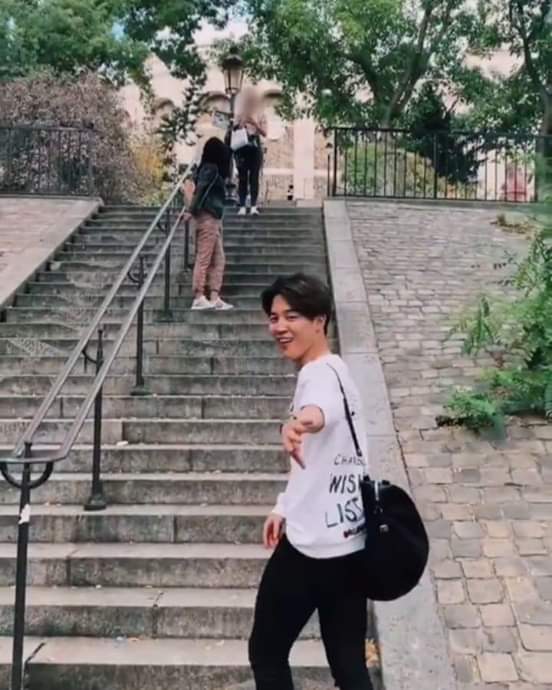 JamesRyeo's tweet photo. I love you Jimin💜💜

#WELOVEYOUJIMIN
#지민_위드유
#지민_천사
#지민_요정
#지민_입덕요정 https://t.co/0iffeOWbC2
