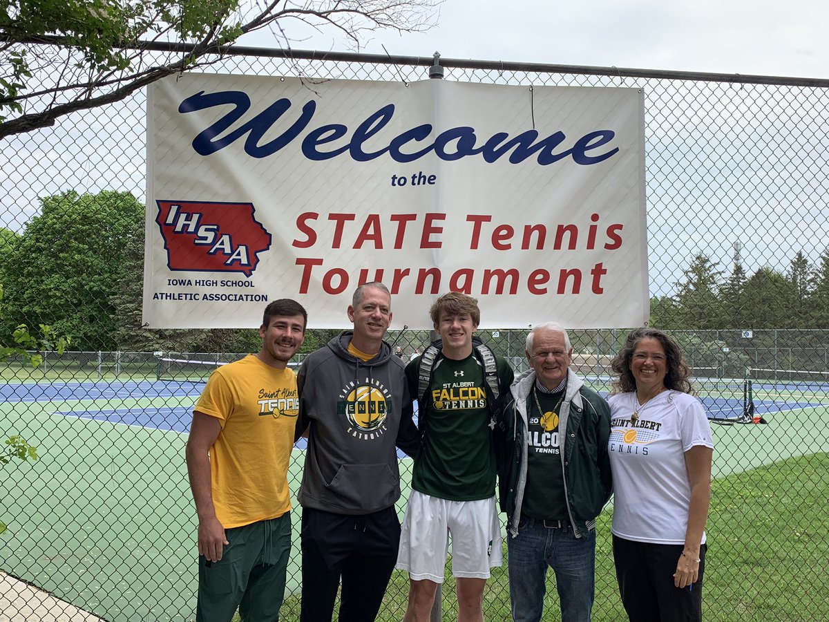 Stalbertsprtfan's tweet photo. Carter White and his entourage have arrived in Waterloo for the State Tennis Tournament. https://t.co/enXHDwzkBx