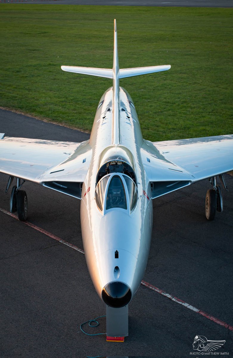 NEW ARTICLE: Insight -- Restoring Hawker Hunter WT555, the first production F.1. 🔗👇
vintageaviationecho.com/hawker-hunter-…