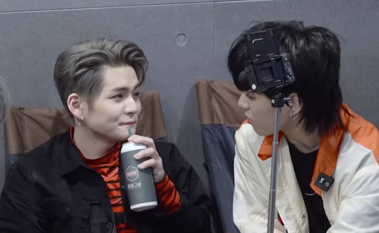 พี่ไม่ชอบกินผัก                   ป้อนก็ไม่กินหรอ