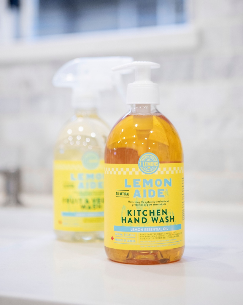 TheCleanCrateCo's tweet photo. 🍋The Spring Refresh 'Mini' Clean Crate is available until June 1st only!  This curated mini Clean Crate is a great introduction box to a variety of independent Canadian eco-brands and includes a variety of essentials that every home needs🌿⁠https://t.co/v3LSUCz6Rj https://t.co/0KzPlRIVg6
