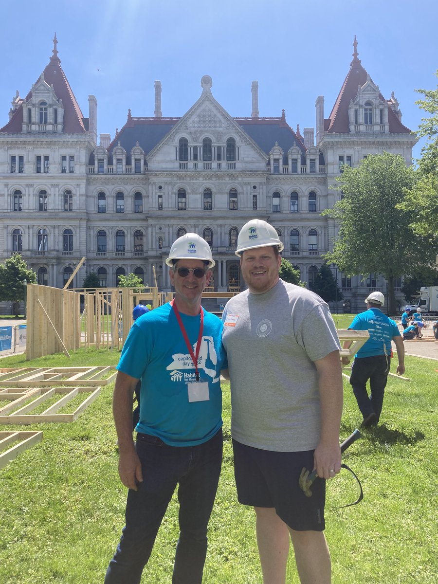 RocHabitat's tweet photo. Thank you Assemblyman Josh Jensen @JoshJensen134 for joining us at #CapitolBuildDay!

We are at the NYS Capitol with hundreds of volunteers, partners, state lawmakers, and housing leaders to elevate affordable homeownership on the state agenda. #CapitolBuildDay #CostOfHome https://t.co/K7rTPib3YJ